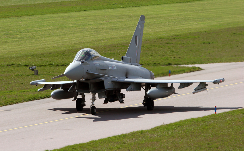17 Sqn Typhoon, Coningsby |A 17 Sqn Typhoon at RAF Coningsby fitted with one AIM-132 and the LITENING targeting pod.