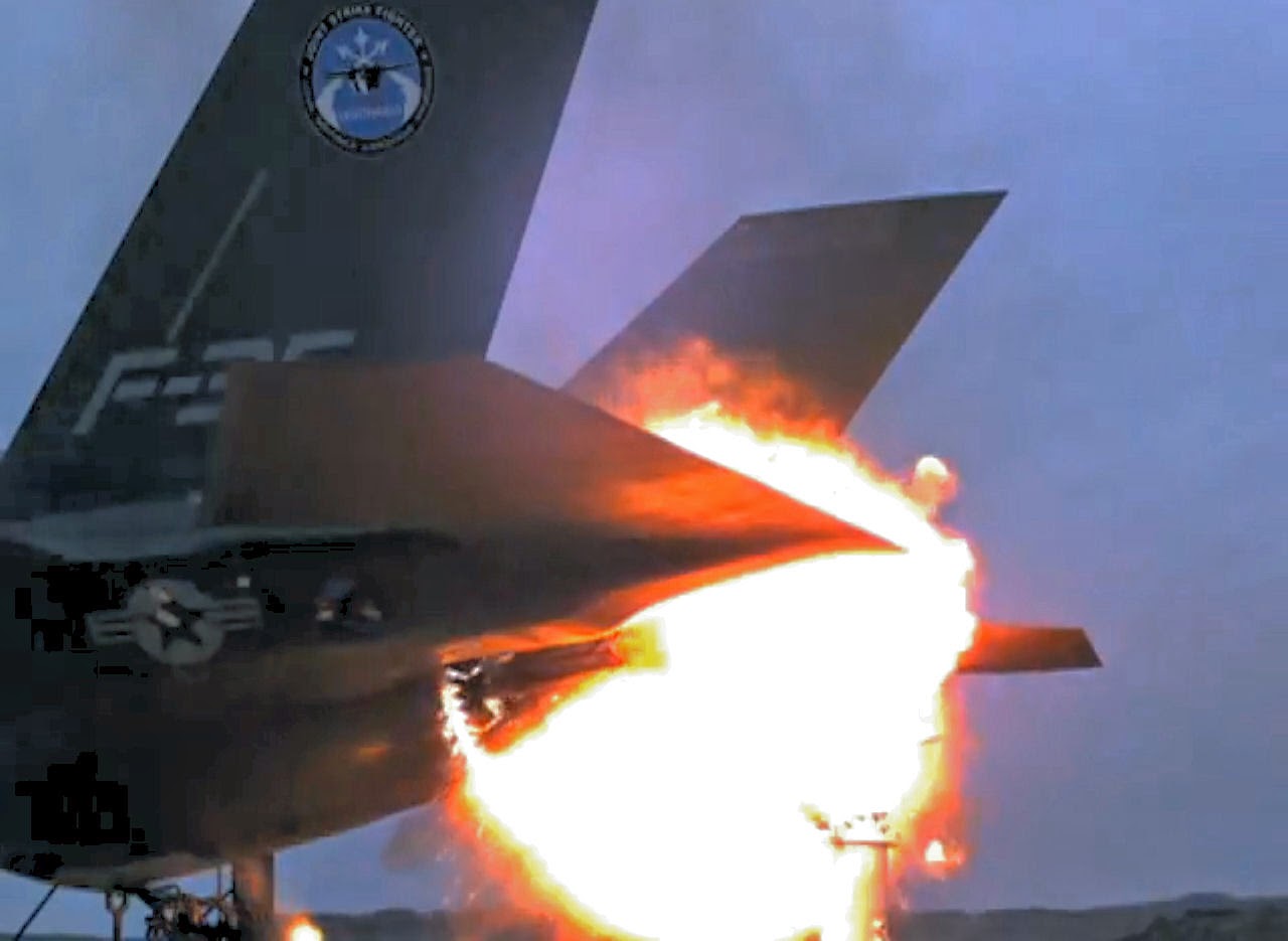 F-35liveFireMissileHit