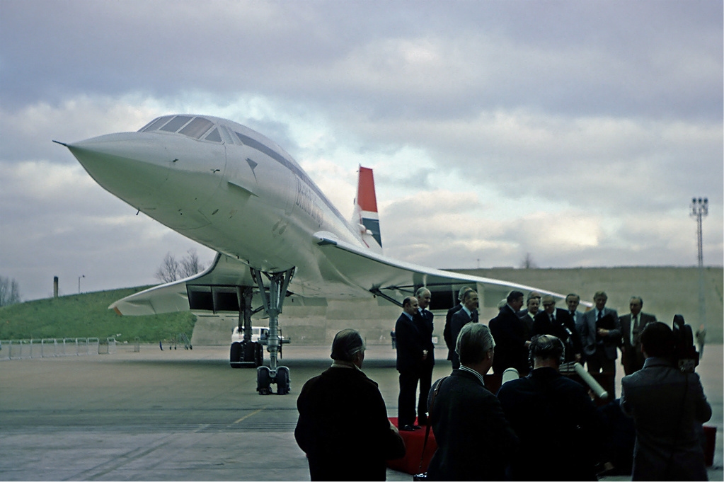 British_Airways_Concorde_official_handover_ceremony_Fitzgerald.jpg