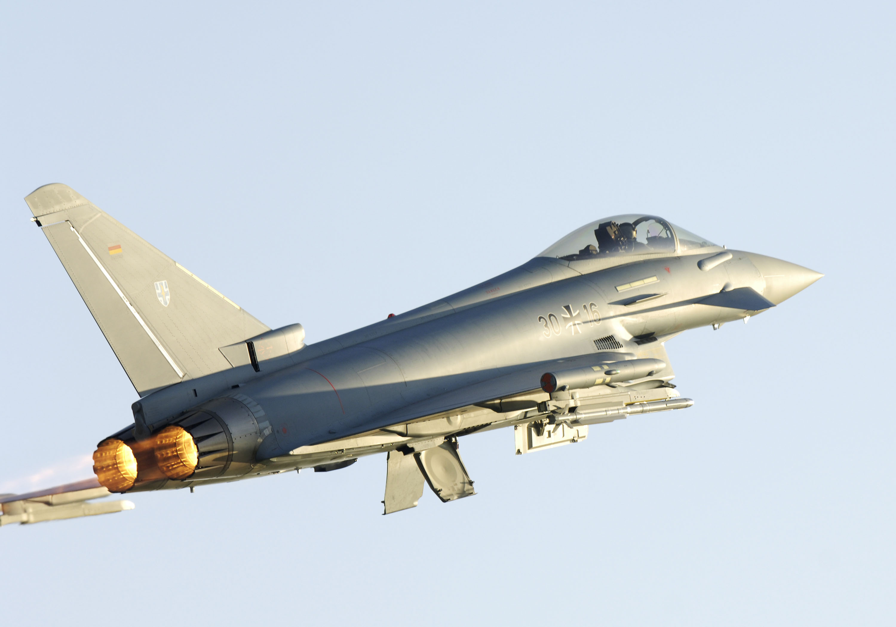 gaf-single-seater-eurofighter-of-jg-73-419.jpg
