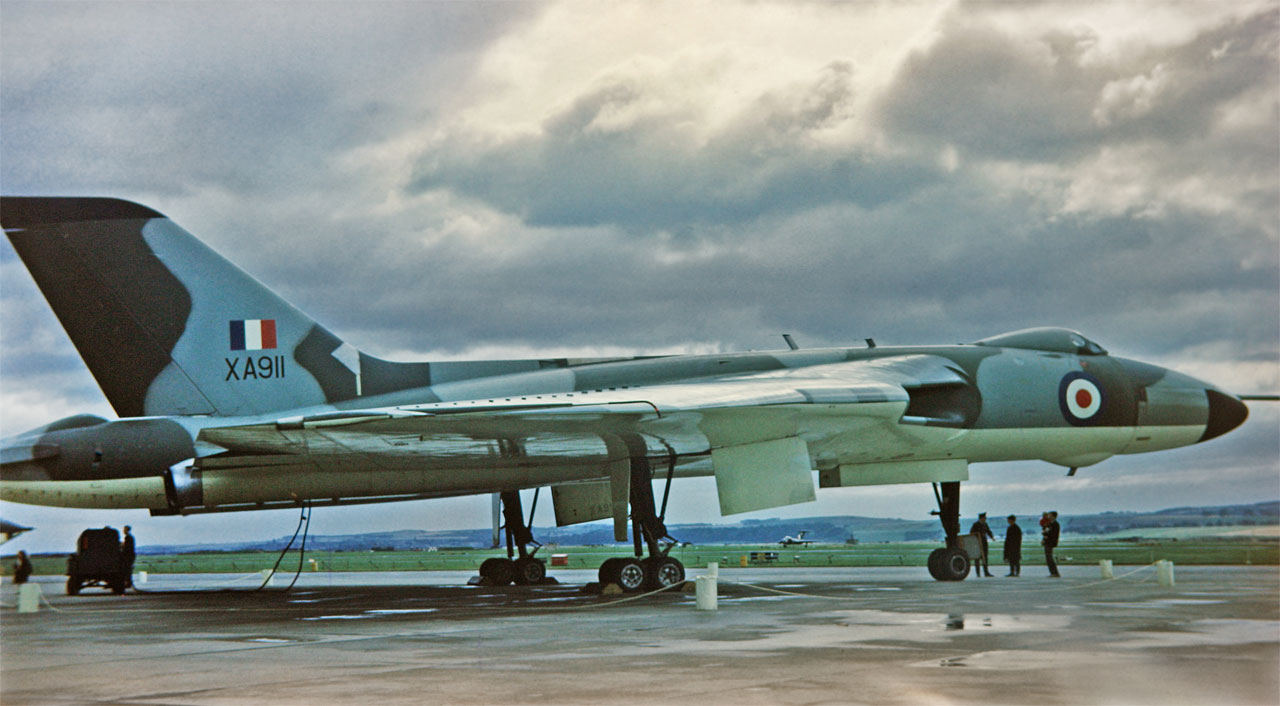 xa911_vulcan_1965_1280