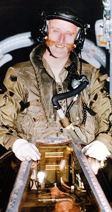 WzYzMTIyMDE4LCJjeG8uYSIsImh0dHBzOi8vaS5kYWlseW1haWwuY28udWsvaS9waXgvMjAwOS8wMy8xMS9hcnRpY2xlLTExNjEyNTEtMDE5NjEyNUYwMDAwMDU3OC03MzdfMjI0eDQyMy5qcGciLCJybmQ3ODU3IiwiZDRjMDQxNiJd