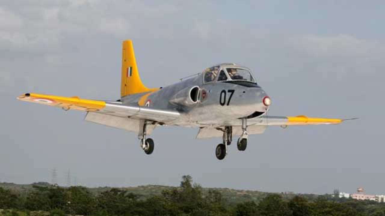 627256-kiran-trainer-aircraft.jpg