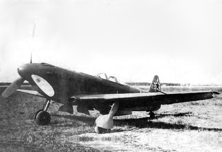 Yak-9U 2.jpg