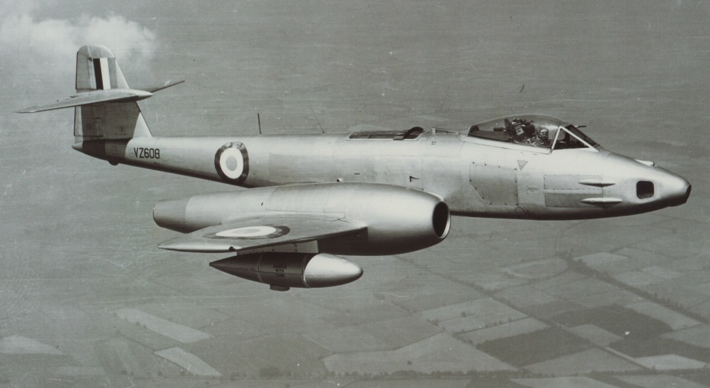 06 Meteor FR9 VZ608.JPG